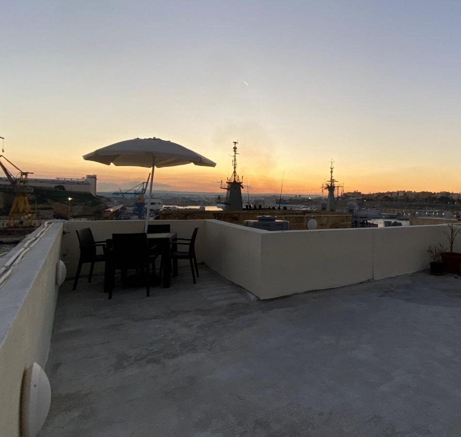 Malta Suites Senglea Exterior foto