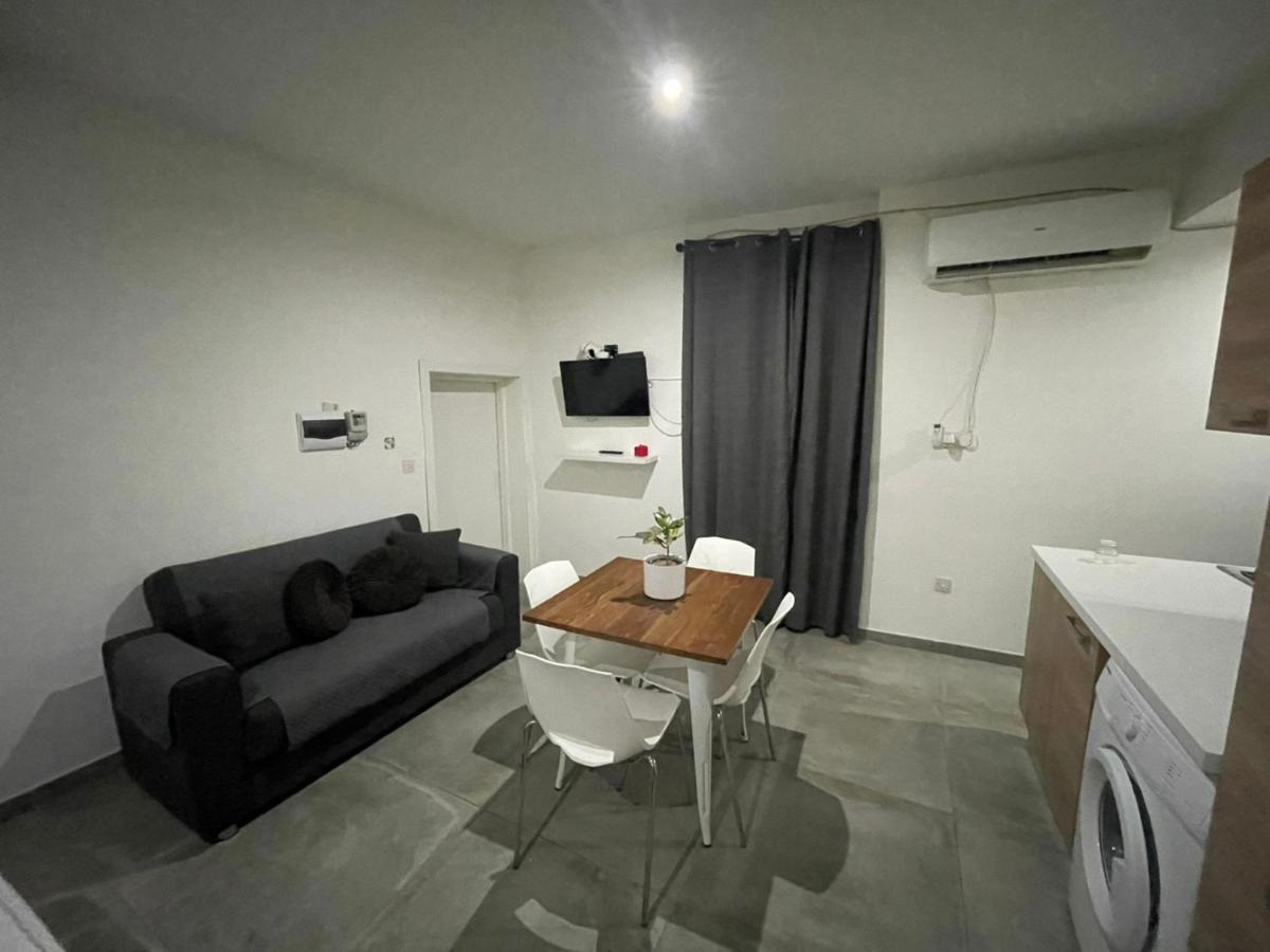 Malta Suites Senglea Exterior foto